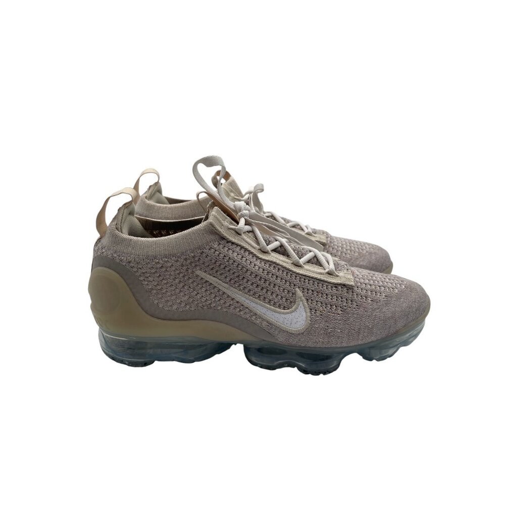 Nike Air VaporMax Flyknit 2021 Oatmeal Womens Size 8.5 Beige DC9454-101 Running